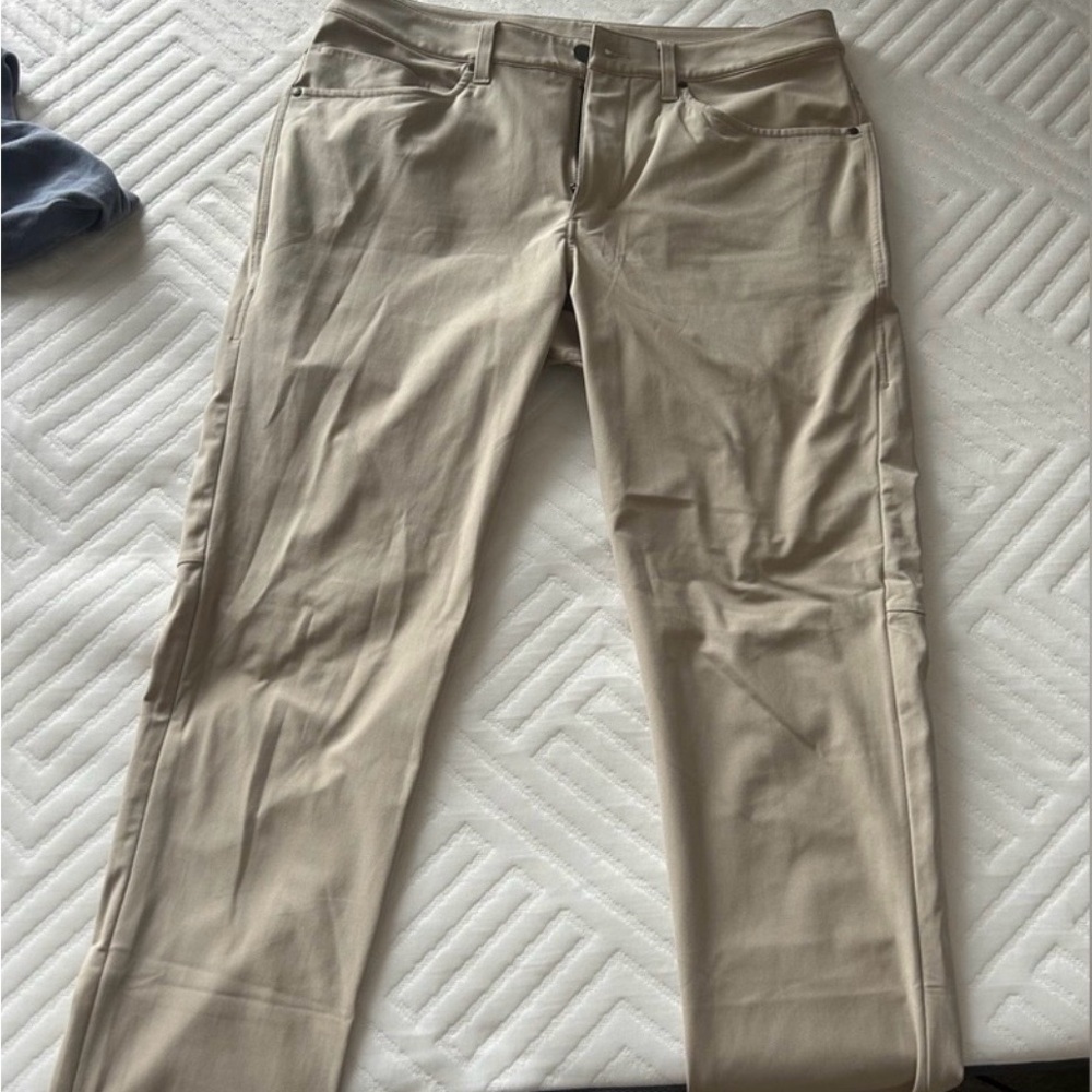 Lululemon ABC Khaki Men’s Pants 32x32